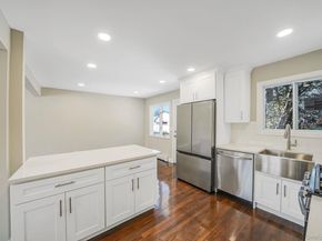 182 W 17th Street, Deer Park NY 11729