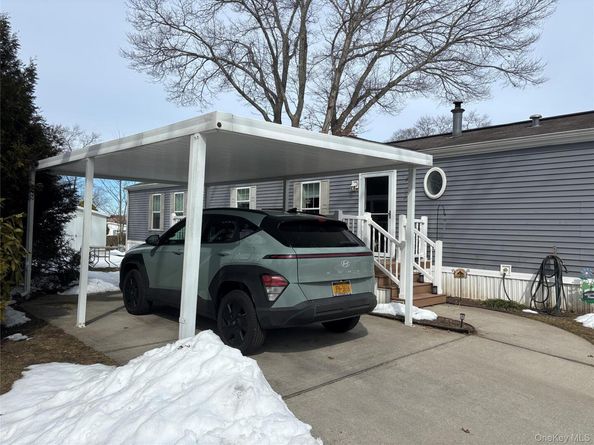 1661 Old Country Road 69, Riverhead NY 11901