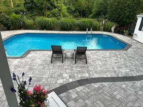 19 Hallock Court, Miller Place NY 11764