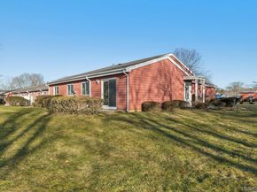 908 Drew Lane, Saint James NY 11780