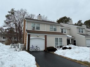 174 Garden Gate Court, Middle Island NY 11953