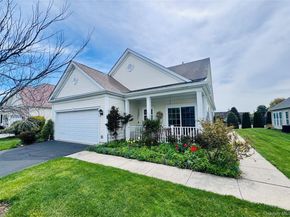 10 Louden Loop, Mount Sinai NY 11766