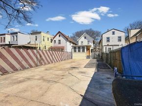 54 Chestnut Street, Brooklyn NY 11208