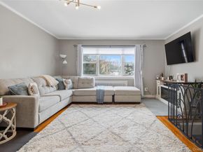 198-28 Pompeii Avenue 2, Holliswood NY 11423