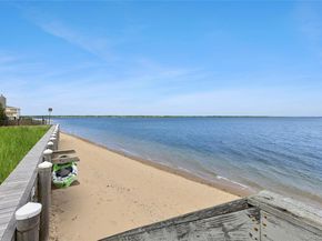 10 Barrett Drive, Hampton Bays NY 11946