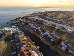 14 Club Drive, Massapequa NY 11758