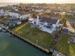 14 Club Drive, Massapequa NY 11758