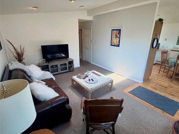 15 Maple Street, West Babylon NY 11704