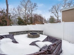 6 Stimson Place, Huntington NY 11743