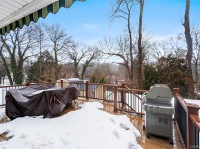 6 Stimson Place, Huntington NY 11743