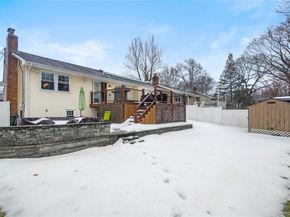 6 Stimson Place, Huntington NY 11743