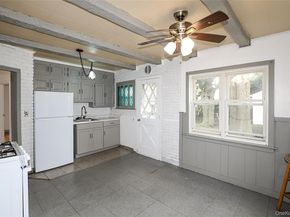 33 Cherry Lane, Carle Place NY 11514
