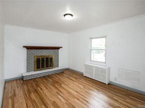 33 Cherry Lane, Carle Place NY 11514