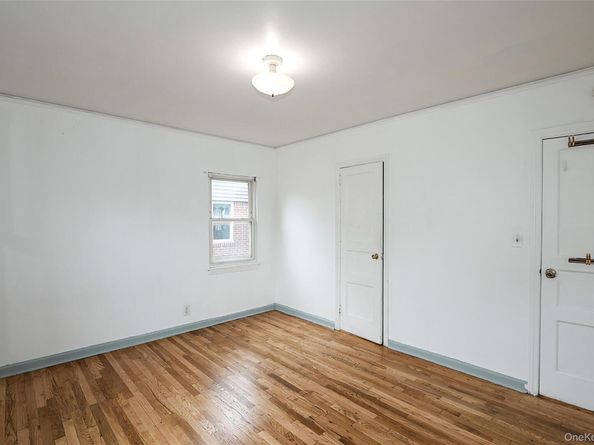 33 Cherry Lane, Carle Place NY 11514