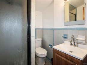 33 Cherry Lane, Carle Place NY 11514