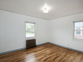 33 Cherry Lane, Carle Place NY 11514