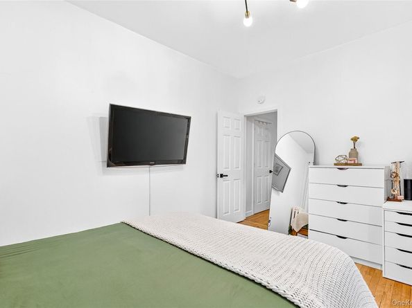 1976 Lafontaine Avenue 4D, Bronx NY 10457