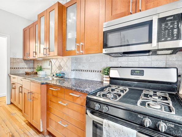 1976 Lafontaine Avenue 4D, Bronx NY 10457