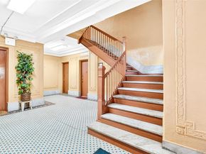 1976 Lafontaine Avenue 4D, Bronx NY 10457