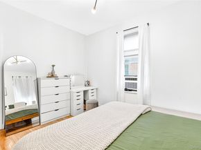 1976 Lafontaine Avenue 4D, Bronx NY 10457