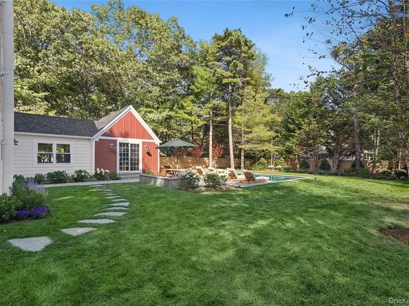 6 East Gate Road, Wainscott NY 11975