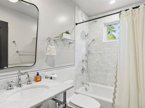 6 East Gate Road, Wainscott NY 11975