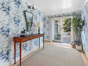 6 East Gate Road, Wainscott NY 11975