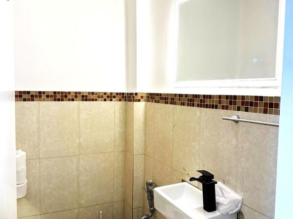 141-05 Northern Boulevard 1G, Flushing NY 11354