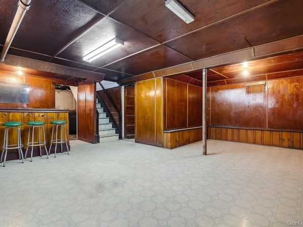 164-37 Grand Central Parkway, Hillcrest (Queens) NY 11432