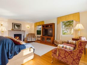 164-37 Grand Central Parkway, Hillcrest (Queens) NY 11432