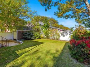 164-37 Grand Central Parkway, Hillcrest (Queens) NY 11432