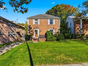 164-37 Grand Central Parkway, Hillcrest (Queens) NY 11432