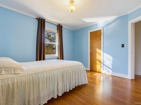 164-37 Grand Central Parkway, Hillcrest (Queens) NY 11432