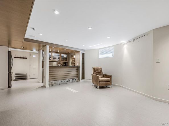 32-15 Murray Lane, Flushing NY 11354