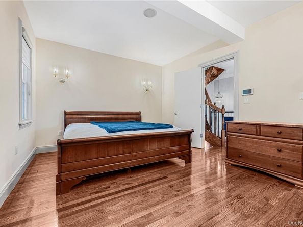 32-15 Murray Lane, Flushing NY 11354