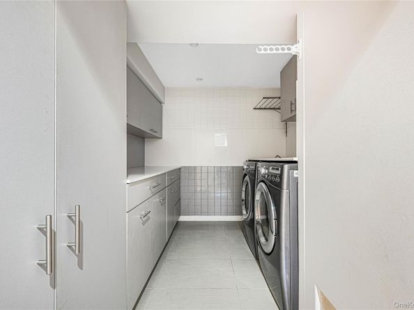 32-15 Murray Lane, Flushing NY 11354