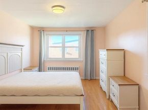 152-47 Jewel Avenue 159B, Flushing NY 11367