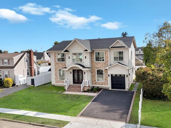 3562 Raven Street, Levittown NY 11756