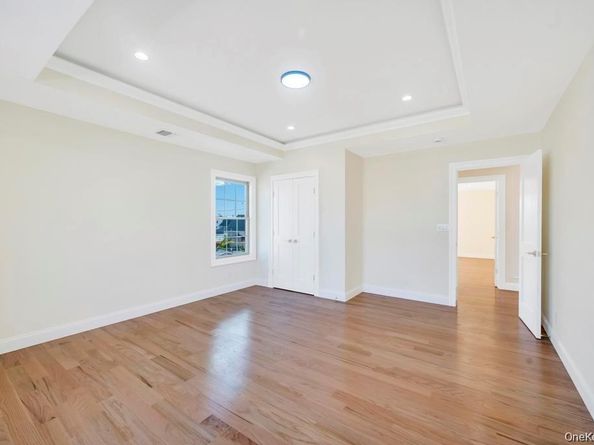 3562 Raven Street, Levittown NY 11756