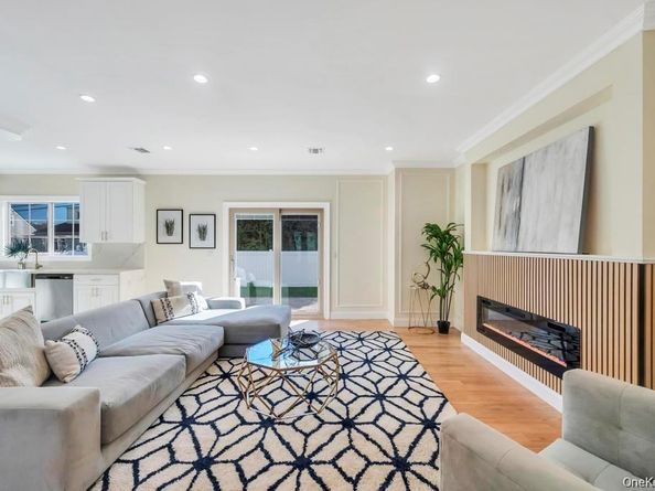 3562 Raven Street, Levittown NY 11756