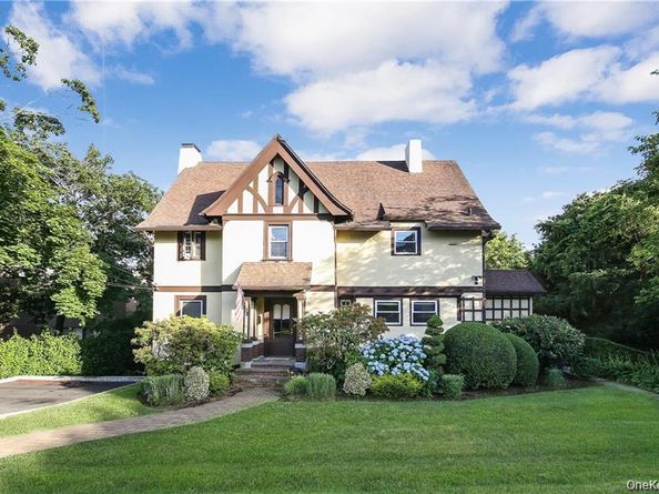 38 Park Avenue, White Plains NY 10603