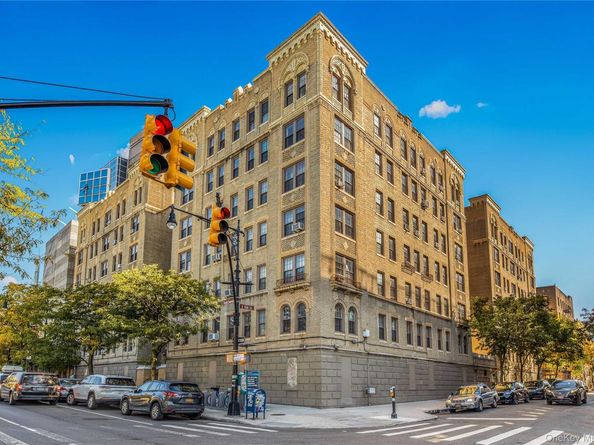 1100 Grand Concourse 5H, Bronx NY 10456