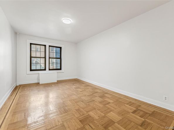 1100 Grand Concourse 5H, Bronx NY 10456