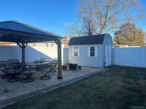 313 Lexington Avenue, West Babylon NY 11704