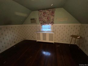 10 Purdy Court, Rockville Centre NY 11570