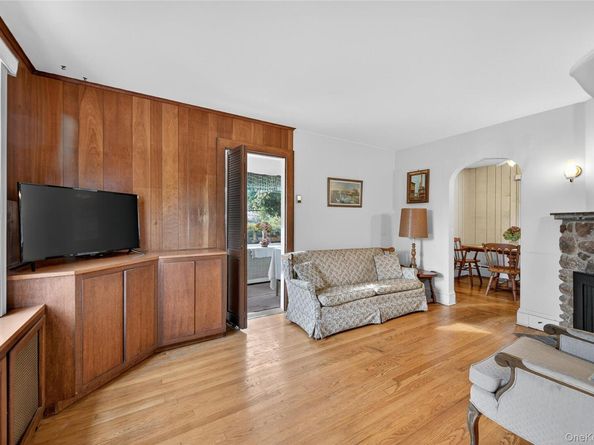 47 10th Street, Locust Valley NY 11560