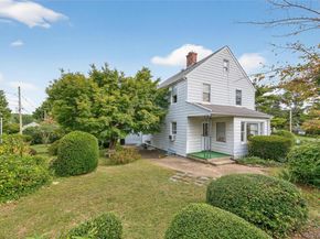 47 10th Street, Locust Valley NY 11560