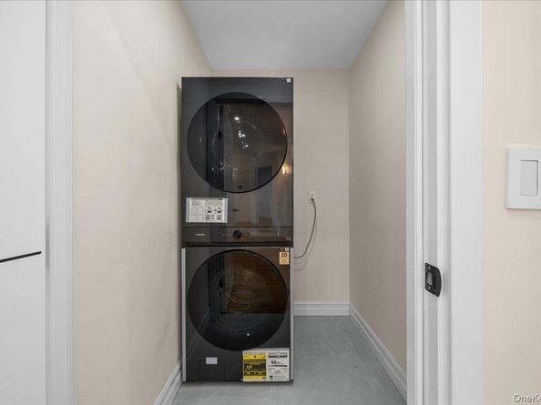 2481 Putnam Drive, East Meadow NY 11554