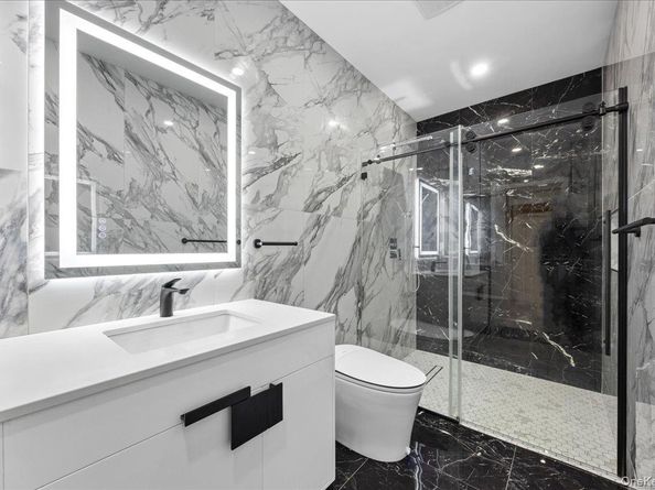 2481 Putnam Drive, East Meadow NY 11554