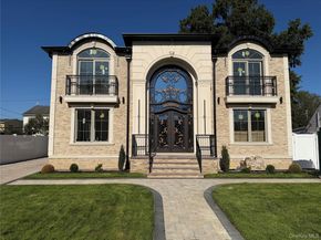 2481 Putnam Drive, East Meadow NY 11554